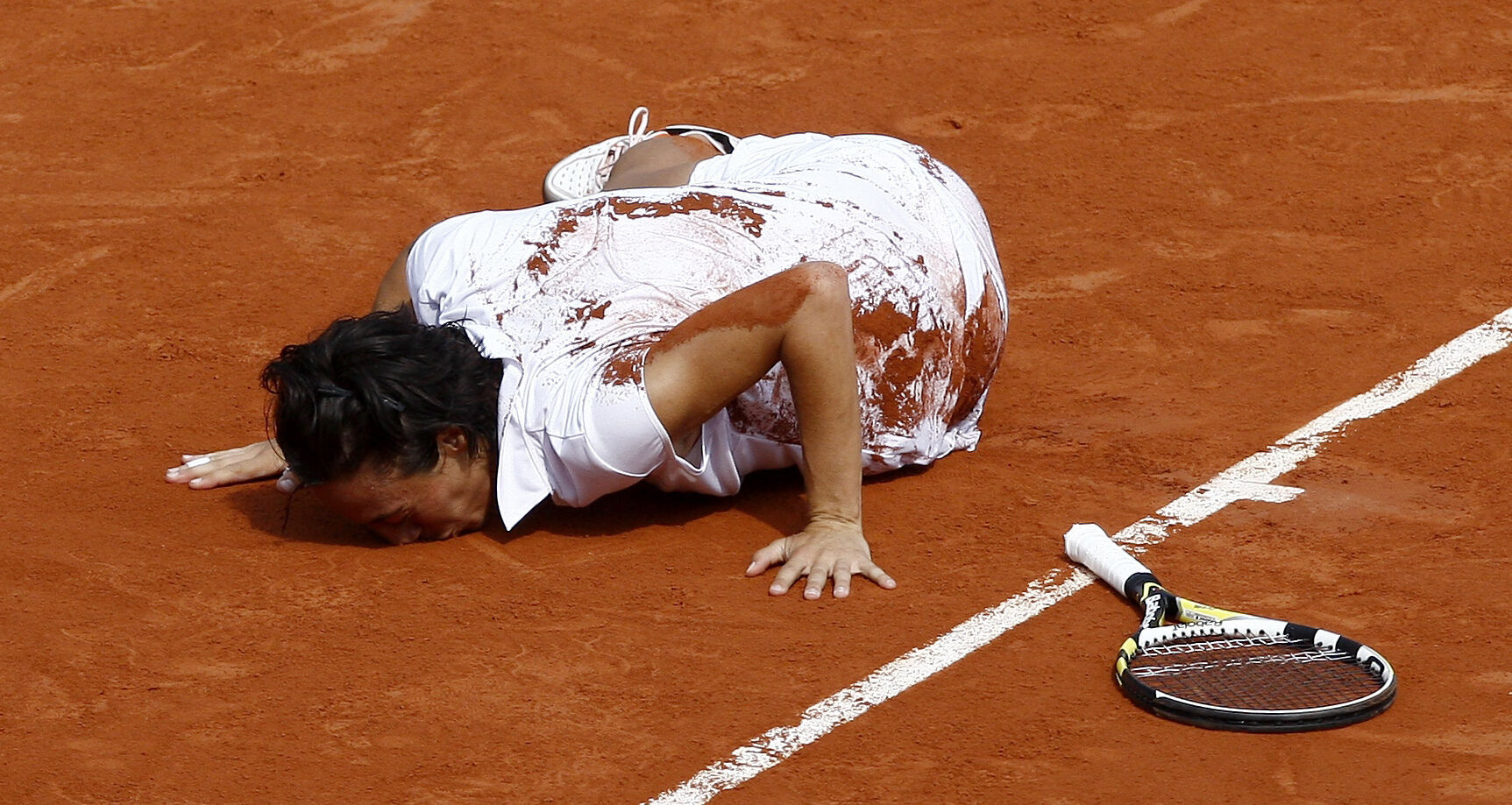 2010: Francesca Schiavone first Italian woman to win Grand Slam tournament